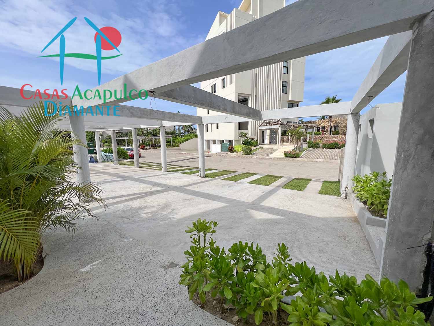 Marelas casa 8 - Estacionamiento 2